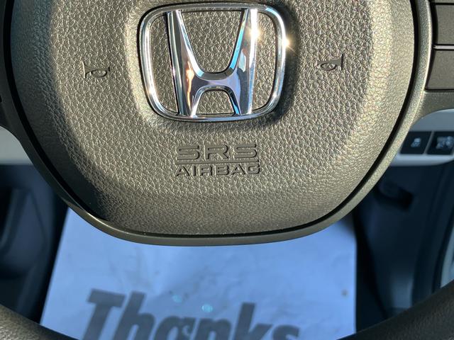 N-BOX ベースグレード スマートキー アイドリングストップ 登録済み(届け出済み)未使用者 オートクルーズコントロール 両側スライドドア 片側電動スライドドア シートヒーター ベンチシート フルフラット レーンアシスト(50枚目)