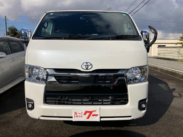 ハイエースバン スーパーＧＬ　ダークプライムＩＩ　スマートキー　４ＷＤ　運転席・助手席エアバック　ＡＢＳ　ＥＳＣ　エアコン　パワーステアリング　パワーウインドウ（2枚目）
