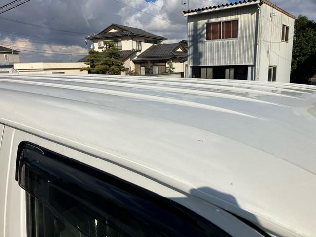 ハイエースバン スーパーＧＬ　ダークプライムＩＩ　スマートキー　４ＷＤ　運転席・助手席エアバック　ＡＢＳ　ＥＳＣ　エアコン　パワーステアリング　パワーウインドウ（7枚目）