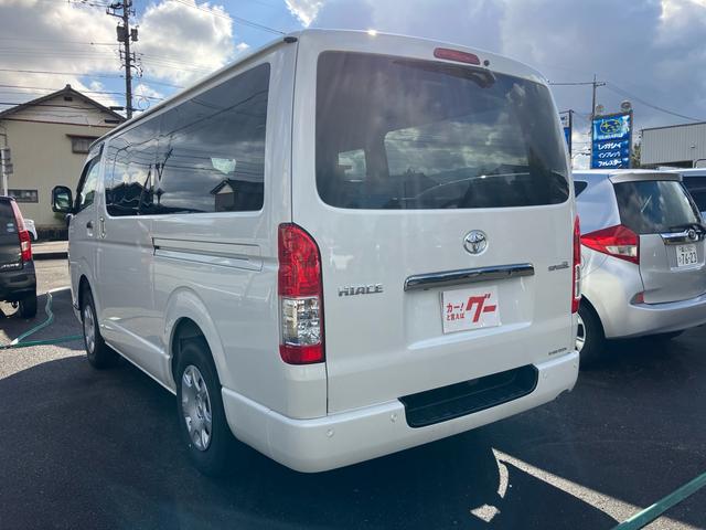 ハイエースバン スーパーＧＬ　ダークプライムＩＩ　スマートキー　４ＷＤ　運転席・助手席エアバック　ＡＢＳ　ＥＳＣ　エアコン　パワーステアリング　パワーウインドウ（12枚目）