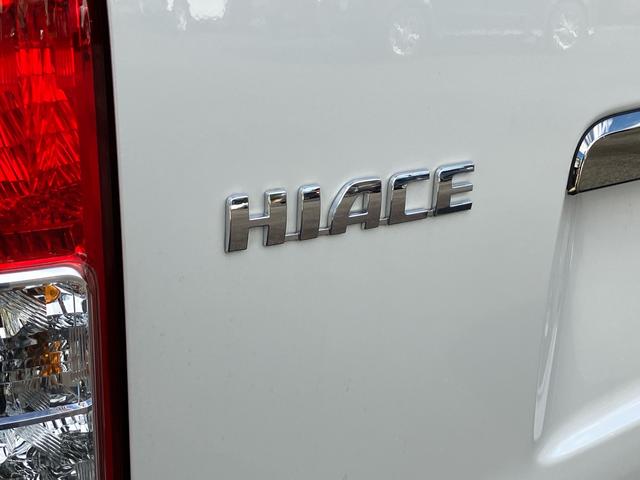 ハイエースバン スーパーＧＬ　ダークプライムＩＩ　スマートキー　４ＷＤ　運転席・助手席エアバック　ＡＢＳ　ＥＳＣ　エアコン　パワーステアリング　パワーウインドウ（13枚目）