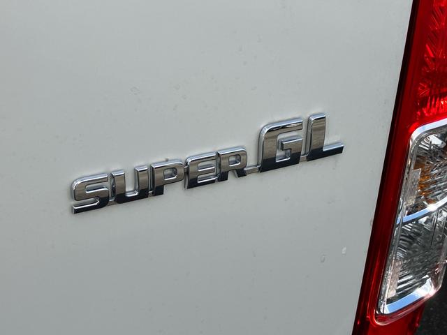 ハイエースバン スーパーＧＬ　ダークプライムＩＩ　スマートキー　４ＷＤ　運転席・助手席エアバック　ＡＢＳ　ＥＳＣ　エアコン　パワーステアリング　パワーウインドウ（14枚目）