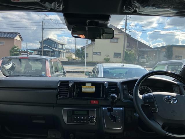 ハイエースバン スーパーＧＬ　ダークプライムＩＩ　スマートキー　４ＷＤ　運転席・助手席エアバック　ＡＢＳ　ＥＳＣ　エアコン　パワーステアリング　パワーウインドウ（38枚目）