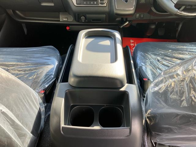 ハイエースバン スーパーＧＬ　ダークプライムＩＩ　スマートキー　４ＷＤ　運転席・助手席エアバック　ＡＢＳ　ＥＳＣ　エアコン　パワーステアリング　パワーウインドウ（40枚目）