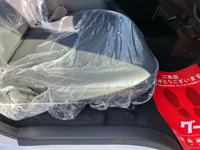 ハイエースバン スーパーＧＬ　ダークプライムＩＩ　スマートキー　４ＷＤ　運転席・助手席エアバック　ＡＢＳ　ＥＳＣ　エアコン　パワーステアリング　パワーウインドウ（43枚目）