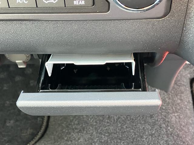 ハイエースバン スーパーＧＬ　ダークプライムＩＩ　スマートキー　４ＷＤ　運転席・助手席エアバック　ＡＢＳ　ＥＳＣ　エアコン　パワーステアリング　パワーウインドウ（71枚目）