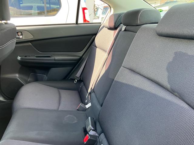 インプレッサＧ４ ２．０ｉ　キーレスエントリー　アイドリングストップ　４ＷＤ　ナビＴＶ　Ｂｌｕｅｔｏｏｔｈ　オートクルーズコントロール　運転席・助手席エアバック　ＡＢＳ　ＥＳＣ　盗難防止システム　エアコン　パワーステアリング（23枚目）