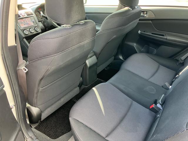 インプレッサＧ４ ２．０ｉ　キーレスエントリー　アイドリングストップ　４ＷＤ　ナビＴＶ　Ｂｌｕｅｔｏｏｔｈ　オートクルーズコントロール　運転席・助手席エアバック　ＡＢＳ　ＥＳＣ　盗難防止システム　エアコン　パワーステアリング（25枚目）