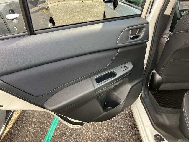 インプレッサＧ４ ２．０ｉ　キーレスエントリー　アイドリングストップ　４ＷＤ　ナビＴＶ　Ｂｌｕｅｔｏｏｔｈ　オートクルーズコントロール　運転席・助手席エアバック　ＡＢＳ　ＥＳＣ　盗難防止システム　エアコン　パワーステアリング（26枚目）