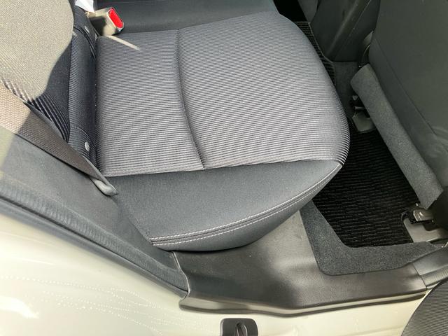 インプレッサＧ４ ２．０ｉ　キーレスエントリー　アイドリングストップ　４ＷＤ　ナビＴＶ　Ｂｌｕｅｔｏｏｔｈ　オートクルーズコントロール　運転席・助手席エアバック　ＡＢＳ　ＥＳＣ　盗難防止システム　エアコン　パワーステアリング（32枚目）