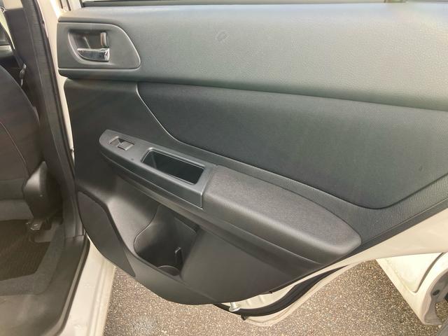 インプレッサＧ４ ２．０ｉ　キーレスエントリー　アイドリングストップ　４ＷＤ　ナビＴＶ　Ｂｌｕｅｔｏｏｔｈ　オートクルーズコントロール　運転席・助手席エアバック　ＡＢＳ　ＥＳＣ　盗難防止システム　エアコン　パワーステアリング（34枚目）