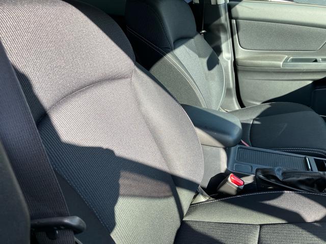 インプレッサＧ４ ２．０ｉ　キーレスエントリー　アイドリングストップ　４ＷＤ　ナビＴＶ　Ｂｌｕｅｔｏｏｔｈ　オートクルーズコントロール　運転席・助手席エアバック　ＡＢＳ　ＥＳＣ　盗難防止システム　エアコン　パワーステアリング（38枚目）