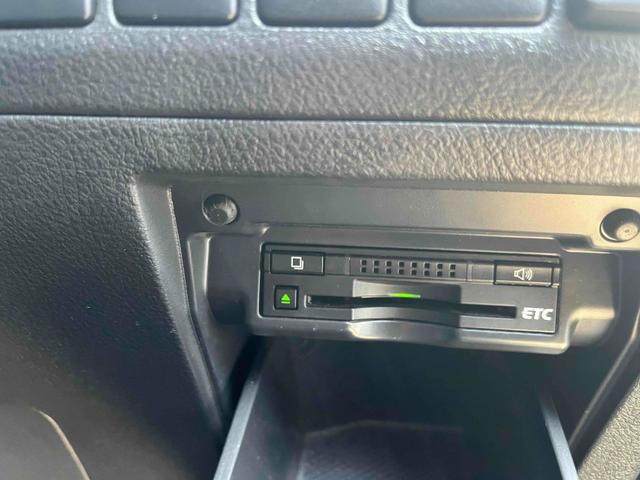 ヴェルファイア 2.4Z Gエディション ETC バックカメラ ナビ TV クリアランスソナー オートクルーズコントロール 両側電動スライドドア オートライト HID 電動リアゲート フィリップダウンモニター パワーシート(9枚目)