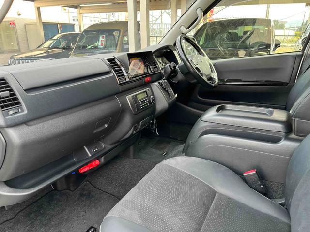 ハイエースバン スーパーGL ダークプライム ディーゼルターボ 4WD NAVI TV バックカメラ ETC 両側電動スライドドア LEDヘッドライト(14枚目)