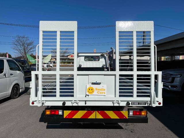 キャンター 　ユニックＮＥＯ５　積載車　３１００ｋｇ　リモコン　バックカメラ　荷台開閉アオリ　衝突軽減ブレーキ　ＬＥＤライト　フル液晶ディスプレイ（6枚目）