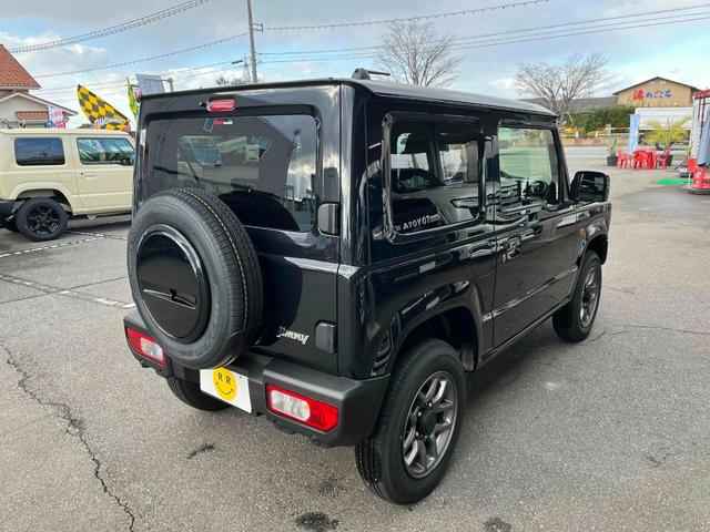 ジムニー XC クリアランスソナー 4WD セーフティサポート クルーズコントロール アイドリングストップ LEDヘッドライト ヘッドライトウォッシャー シートヒーター 革巻きステアリング 電動格納ミラー(7枚目)