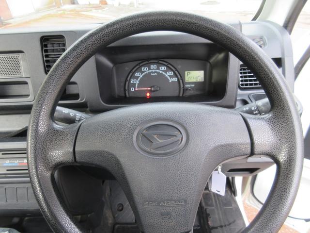 ハイゼットトラック スタンダード エアコン パワステ 切り替え4WD オートマ ゲートチェーン ゲートプロテクター 荷台ラバーマット 禁煙 運転席エアバック AM/FMラジオ(12枚目)