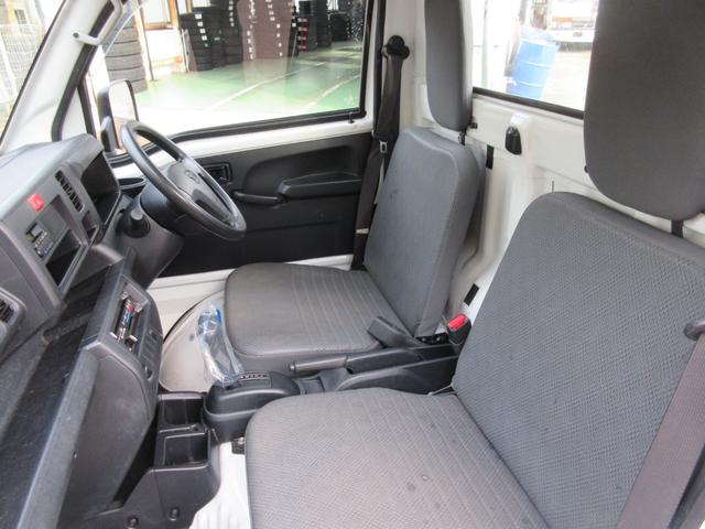ハイゼットトラック スタンダード エアコン パワステ 切り替え4WD オートマ ゲートチェーン ゲートプロテクター 荷台ラバーマット 禁煙 運転席エアバック AM/FMラジオ(22枚目)