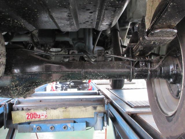 ハイゼットトラック スタンダード エアコン パワステ 切り替え4WD オートマ ゲートチェーン ゲートプロテクター 荷台ラバーマット 禁煙 運転席エアバック AM/FMラジオ(29枚目)