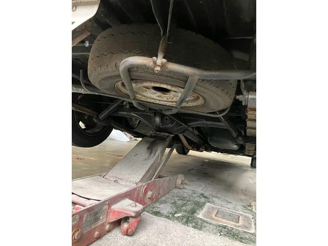 サニートラック 　社外ハンドル　幌カバー　ＭＴ４速　社外ホイール（58枚目）