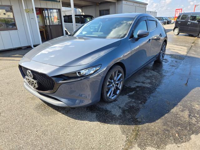 ＭＡＺＤＡ３ファストバック １５Ｓツーリング　４ＷＤ・ＳＤナビ・フルセグ・ＥＴＣ・全方位カメラ（3枚目）