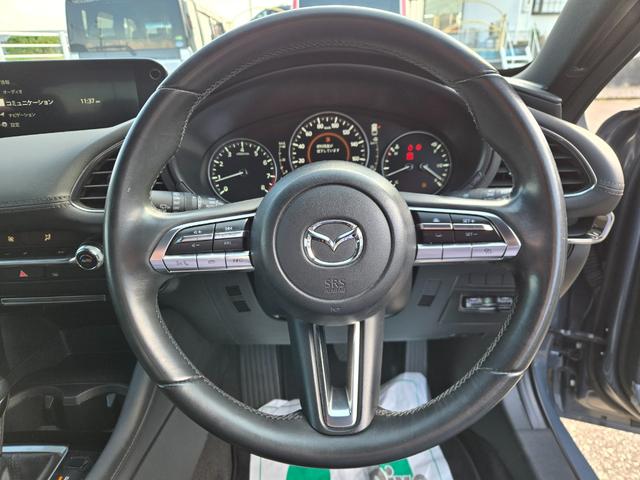 ＭＡＺＤＡ３ファストバック １５Ｓツーリング　４ＷＤ・ＳＤナビ・フルセグ・ＥＴＣ・全方位カメラ（19枚目）