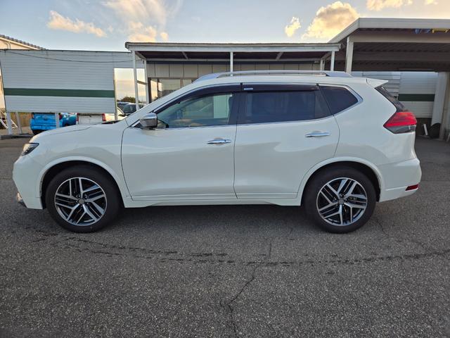 エクストレイル オーテック　ｉパッケージ　パワーゲート・ＳＤナビ・フルセグ・４ＷＤ・全方位カメラ（4枚目）