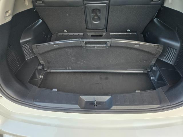 エクストレイル オーテック　ｉパッケージ　パワーゲート・ＳＤナビ・フルセグ・４ＷＤ・全方位カメラ（14枚目）