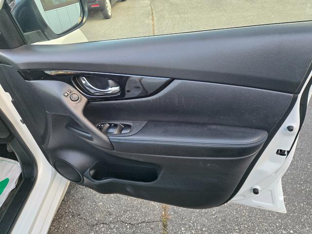 エクストレイル オーテック　ｉパッケージ　パワーゲート・ＳＤナビ・フルセグ・４ＷＤ・全方位カメラ（20枚目）