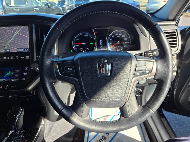 クラウンハイブリッド アスリートＧ　１８インチアルミ・本革シート・純正ナビ・フルセグ・ＥＴＣ（22枚目）