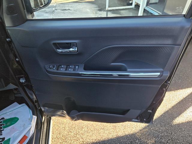 タント カスタムＸ　８インチＳＤナビ・フルセグ・バックカメラ・４ＷＤ・両側パワースライドドア（18枚目）