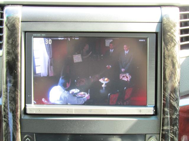 アルファード 240S ユーザー買取車 純正HDDナビ 両側パワースライドドア HIDライト ツインムーンルーフ 純正アルミホイール 社外シートカバー カーテン ETC スマートキー プッシュスタート 天吊モニター(24枚目)