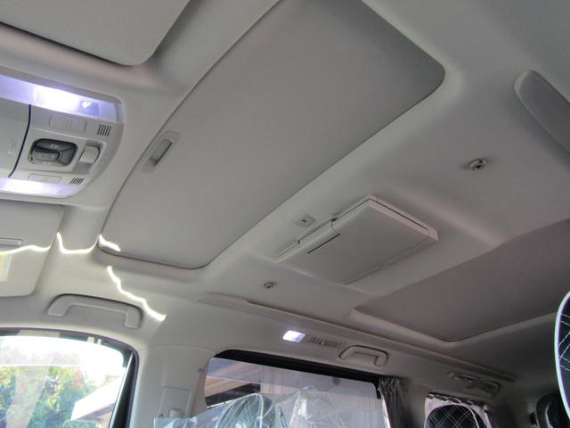 アルファード 240S ユーザー買取車 純正HDDナビ 両側パワースライドドア HIDライト ツインムーンルーフ 純正アルミホイール 社外シートカバー カーテン ETC スマートキー プッシュスタート 天吊モニター(28枚目)