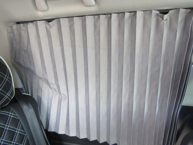 アルファード 240S ユーザー買取車 純正HDDナビ 両側パワースライドドア HIDライト ツインムーンルーフ 純正アルミホイール 社外シートカバー カーテン ETC スマートキー プッシュスタート 天吊モニター(33枚目)