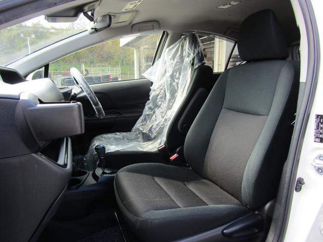 アクア 　ユーザー買取車　純正ナビ　バックカメラ　スマートキー　プッシュスタート　シートヒーター　ＥＴＣ車載器（13枚目）