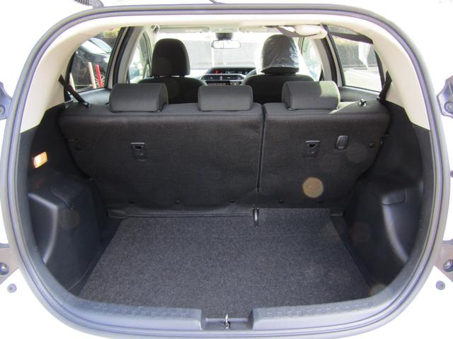 アクア 　ユーザー買取車　純正ナビ　バックカメラ　スマートキー　プッシュスタート　シートヒーター　ＥＴＣ車載器（18枚目）