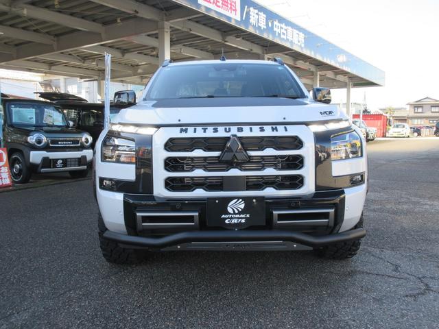 トライトン ＧＳＲ　ＪＡＯＳ製マフラー　ボンネットラッピング　マッドガード　バンパーガード　ＭＤＦ製フューエルリッドカバー　ボンネットプロテクター装備（2枚目）