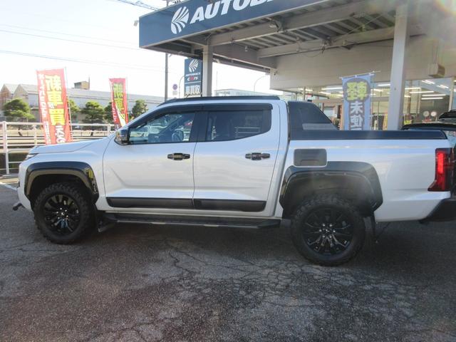 トライトン ＧＳＲ　ＪＡＯＳ製マフラー　ボンネットラッピング　マッドガード　バンパーガード　ＭＤＦ製フューエルリッドカバー　ボンネットプロテクター装備（5枚目）