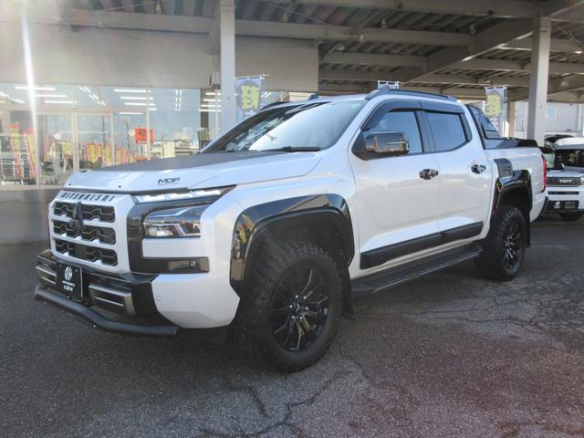 トライトン ＧＳＲ　ＪＡＯＳ製マフラー　ボンネットラッピング　マッドガード　バンパーガード　ＭＤＦ製フューエルリッドカバー　ボンネットプロテクター装備（7枚目）