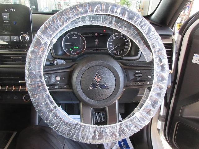 トライトン ＧＳＲ　ＪＡＯＳ製マフラー　ボンネットラッピング　マッドガード　バンパーガード　ＭＤＦ製フューエルリッドカバー　ボンネットプロテクター装備（16枚目）