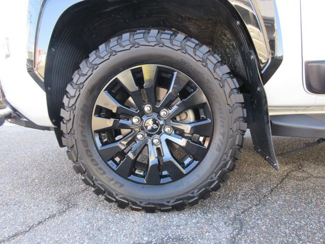 トライトン ＧＳＲ　ＪＡＯＳ製マフラー　ボンネットラッピング　マッドガード　バンパーガード　ＭＤＦ製フューエルリッドカバー　ボンネットプロテクター装備（19枚目）