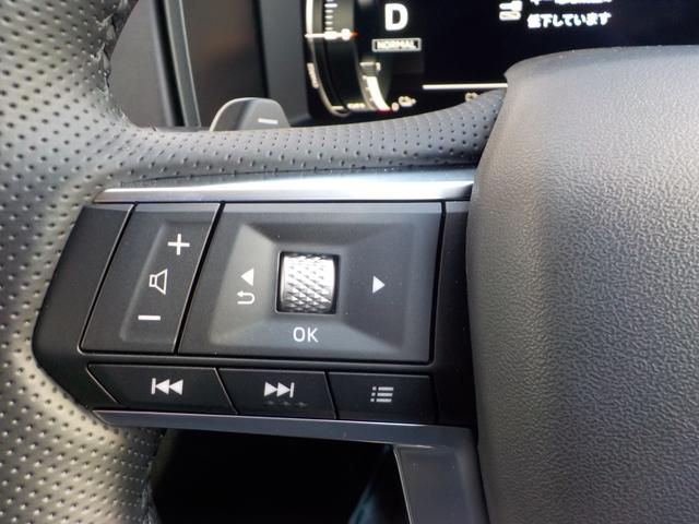 アウトランダーＰＨＥＶ Ｇ　４ＷＤ　スポーティパッケージ　盗難防止システム　衝突安全ボディ　衝突被害軽減システム　キーレスエントリー　スマートキー　レーンアシスト　電動リアゲート（23枚目）