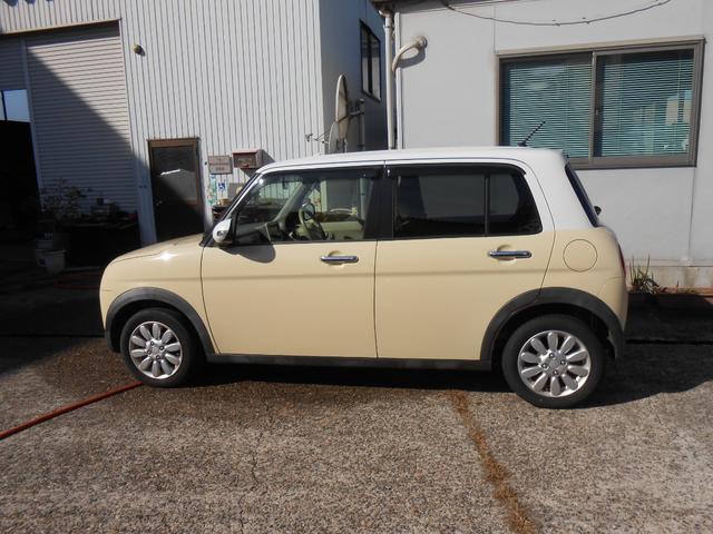 アルトラパン 全方位モニター付メモリーナビゲーション装着　ナビフルセグテレビ　ＣＤ　ＵＳＢソケット　ＥＴＣ　ブレーキサポート　Ｂｌｕｅｔｏｏｔｈ　全方位モニター　オートエアコン　オートＨＩＤヘッドライト　運転席シートヒーター　スマートキー　プッシュスタート（4枚目）