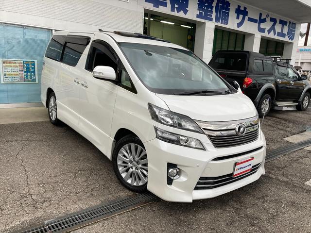 ２．４Ｚ☆後期☆Ｗサンルーフ☆両側パワスラ☆９型ナビ☆後席Ｍ　後期☆Ｗサンルーフ☆両側パワースライドドア☆９インチナビ☆後席モニター☆バックカメラ☆フルセグ☆ブルートゥース☆ビルトインＥＴＣ☆クリアランスソナー☆後席オットマン☆スマートキー☆ウッドコンビステア☆(4枚目)