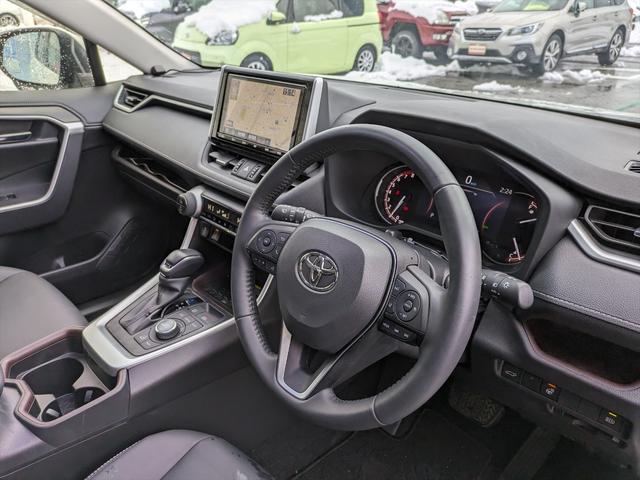 ＲＡＶ４ Ｇ　Ｚパッケージ４ＷＤ☆モデリスタエアロ☆９型フルセグナビ☆　４ＷＤ☆モデリスタエアロ☆サンルーフ☆黒革☆プリクラッシュＳ☆アダプティブクルコン☆９型ナビ☆フルセグ☆ブルートゥース☆バックカメラ☆ドラレコ☆ＥＴＣ☆電動Ｒゲート☆ハンドルヒーター☆コーナーソナー☆（11枚目）