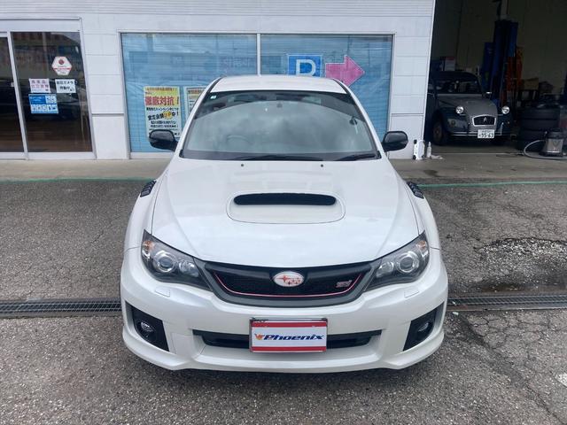 ＷＲＸ　ＳＴＩ　Ａライン　タイプＳ☆大型リアスポイラー☆　パドルシフト☆ＤＡＭＤリアバンパー☆ＨＫＳマフラー☆金ブレンボ☆クルコン☆スバルブースト計☆半革レカロシート☆ＤＡＭＤステア☆ＳＩドライブ☆フルセグナビ☆ブルートゥース☆バックカメラ☆ＥＴＣ☆キセノン(4枚目)