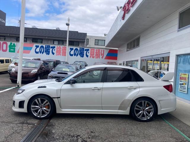 インプレッサ ＷＲＸ　ＳＴＩ　Ａライン　タイプＳ☆大型リアスポイラー☆　パドルシフト☆ＤＡＭＤリアバンパー☆ＨＫＳマフラー☆金ブレンボ☆クルコン☆スバルブースト計☆半革レカロシート☆ＤＡＭＤステア☆ＳＩドライブ☆フルセグナビ☆ブルートゥース☆バックカメラ☆ＥＴＣ☆キセノン（10枚目）