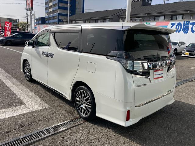 ヴェルファイア ２．５Ｚ　Ｇエディション☆４ＷＤ☆プリクラッシュＳ☆１０型☆　４ＷＤ☆プリクラッシュセーフティ☆レーダークルコン☆ウェルカム両側パワースライドドア☆電動リアゲート☆１０インチナビ☆フルセグ☆後席１２インチモニター☆バックカメラ☆ＥＴＣ２．０☆茶革シートカバー☆（11枚目）