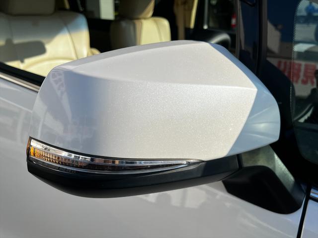 2.5X☆純正ナビTV☆後席モニター☆電動スライド☆試乗OK 純正メモリーナビ☆フルセグ☆Bluetooth☆後席フリップダウンモニター☆ビルトインETC☆電動スライドドア☆電動パーキング☆クリアランスソナー☆クラッツィオ革調カバー☆オートLEDライト☆試乗OK(7枚目)
