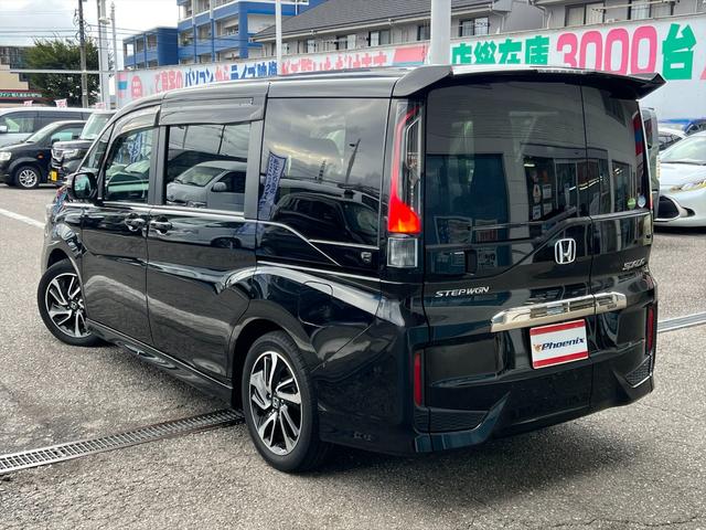 ステップワゴンスパーダ スパーダクールスピリットホンダセンシング後期ナビ後席モニター　後期最終型　ホンダセンシング　アダプティブクルコン　両側パワースライドドア　パドルシフト　純正１０インチナビ　フルセグ　後席フリップダウンモニター　バックカメラ　ビルトインＥＴＣ　半革シート　試乗ＯＫ（11枚目）